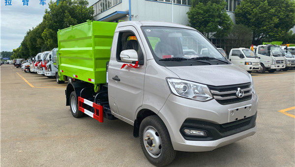 長(zhǎng)安3方勾臂垃圾車(chē)